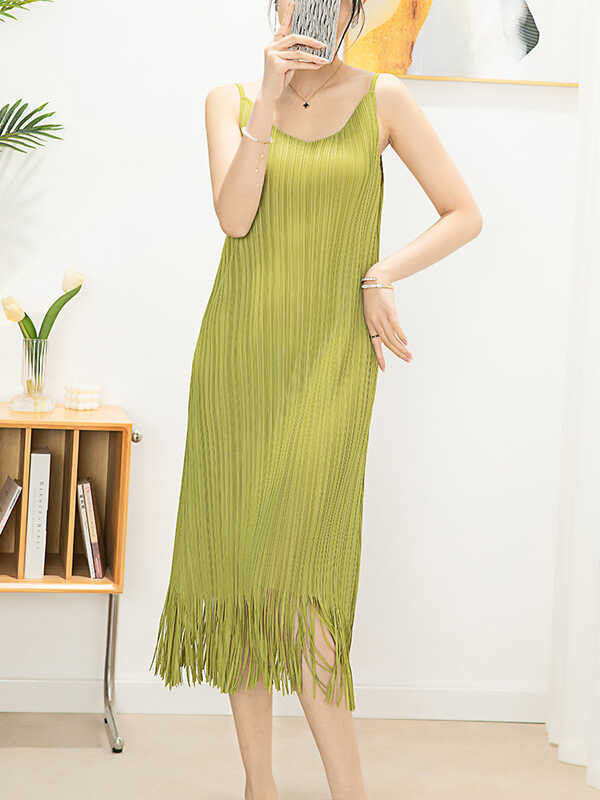 Δ 40573 One Size (45-75Kg) Pleated Spring And Summer Women's Sleeveless Tassel Slim Fit Inner W