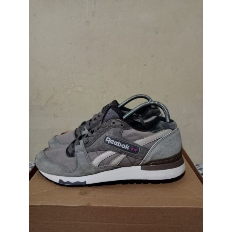 ฟิกเกอร์ รองเท ้ า Reebok gl 6000 ไซส ์ 40.5