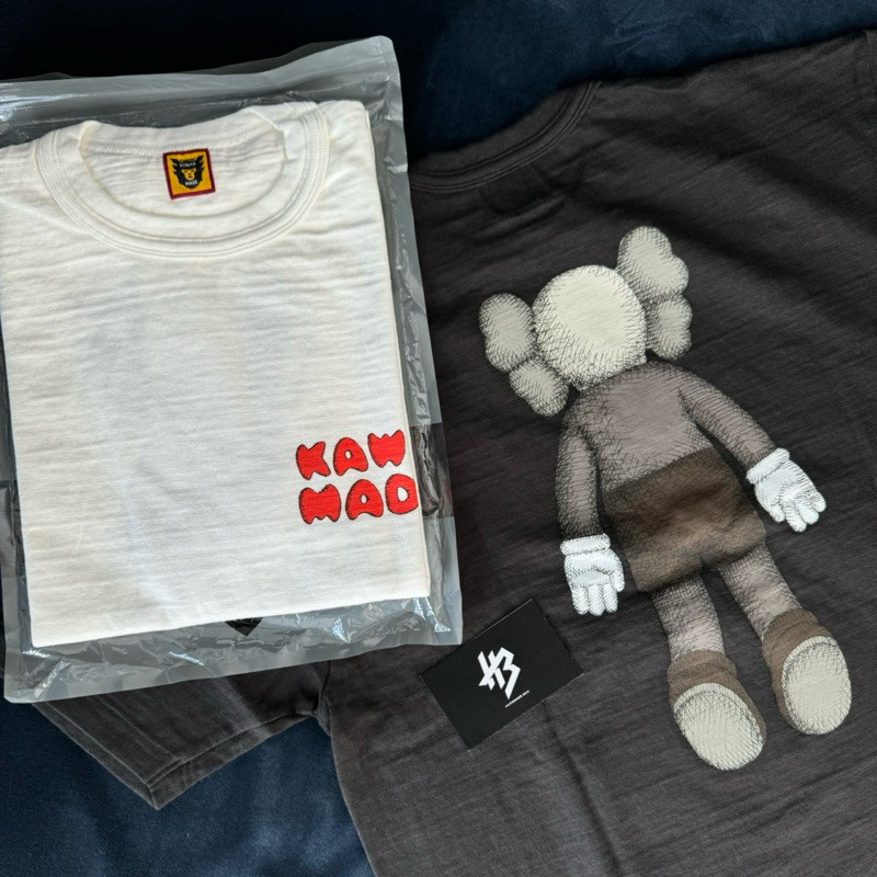 ♞,♘,♙[ของแท้] HUMAN MADE x KAWS MADE GRAPHIC T-SHIRT พร้อมส่ง ghj