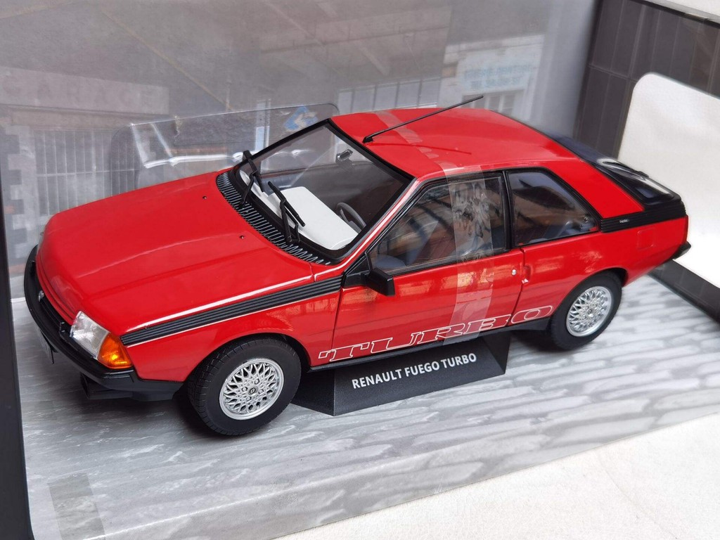 SOLIDO 1/18 RENAULT FUEGO TURBO RENAULT รถรุ่นโลหะผสม Q8 Out of Print รถรุ่น