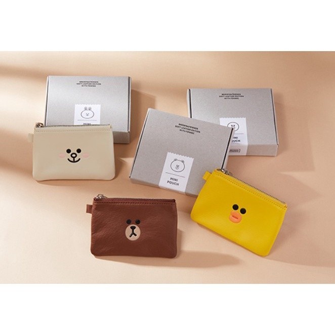 【พร้อมส่ง】 LINE FRIENDS x FENNEC BROWN Brown & Friends soft leather Mini Pocket Coin Holder