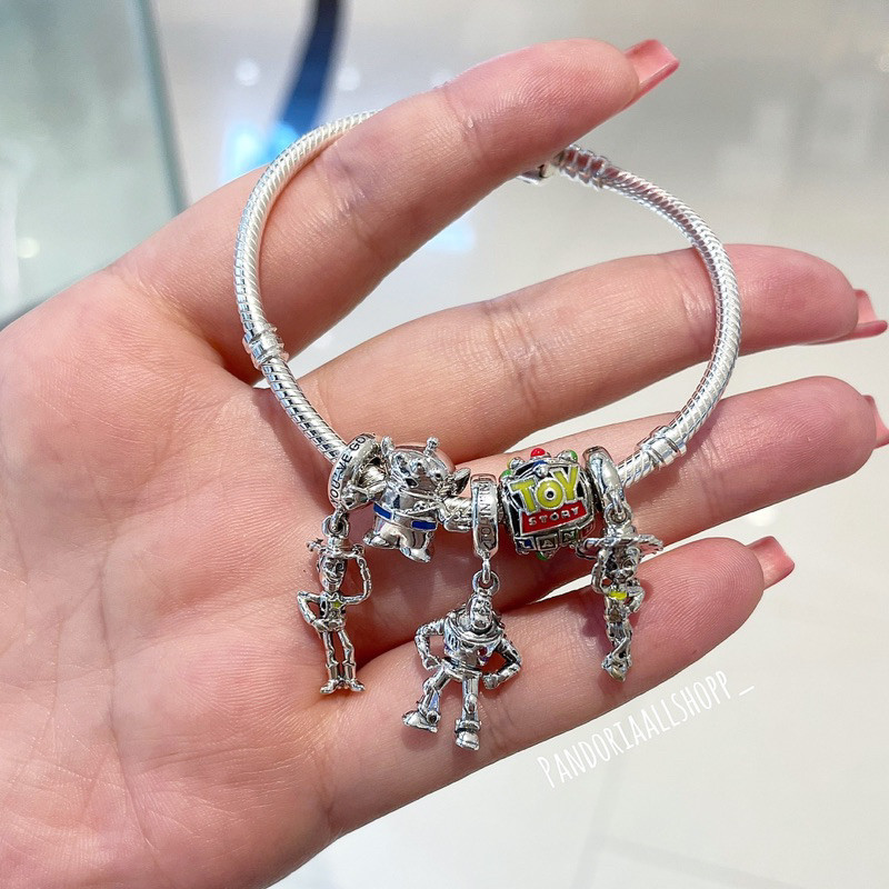 ♞,♘,♙(ของแท้100%)Pandora  silver  Disney charm toy story buzz lightyear