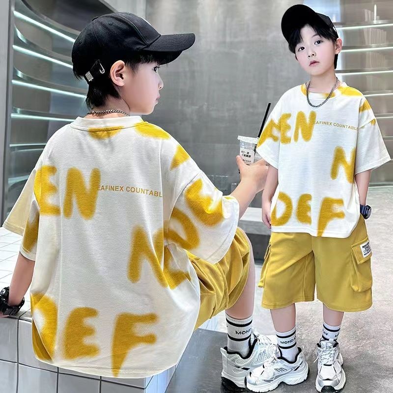 Akaki เสื้อผ้าเด็กเด็กชายฤดูร้อนชุด 2024 เด็กใหม่ขนาดกลางและขนาดใหญ่เสื้อผ้าเด็กเด็กชายฤดูร้อนหล่