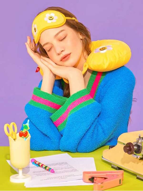 Wiggle wigle Wiggle Travel Neck Pillow Set Girl Cartoon Eye Mask Nap Pillow Neck Pillow Travel Porta