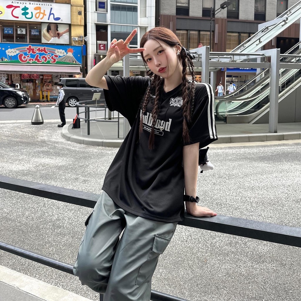 Solovely ผู้หญิง สไตล์เกาหลี พิมพ์ลาย ผ้าฝ้าย เสื้อตัวบน คอวี ลายทาง โอเวอร์ไซส์ แขนสั้น เสื้อยืด