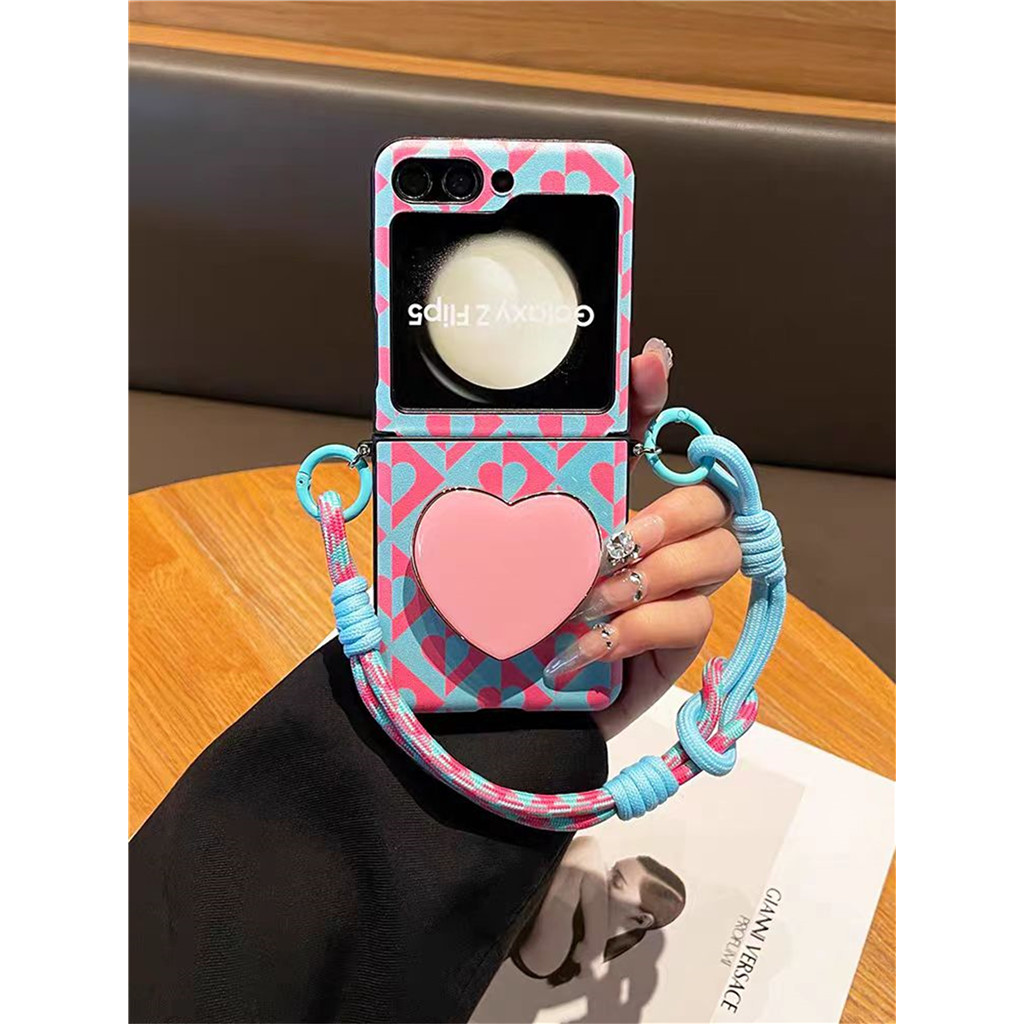 เคส Samsung Galaxy Z Flip 7/6/5/4/3 ลายหัวใจ Rhombus Love พร้อมเชือกคล้องมือถือและขาตั้ง