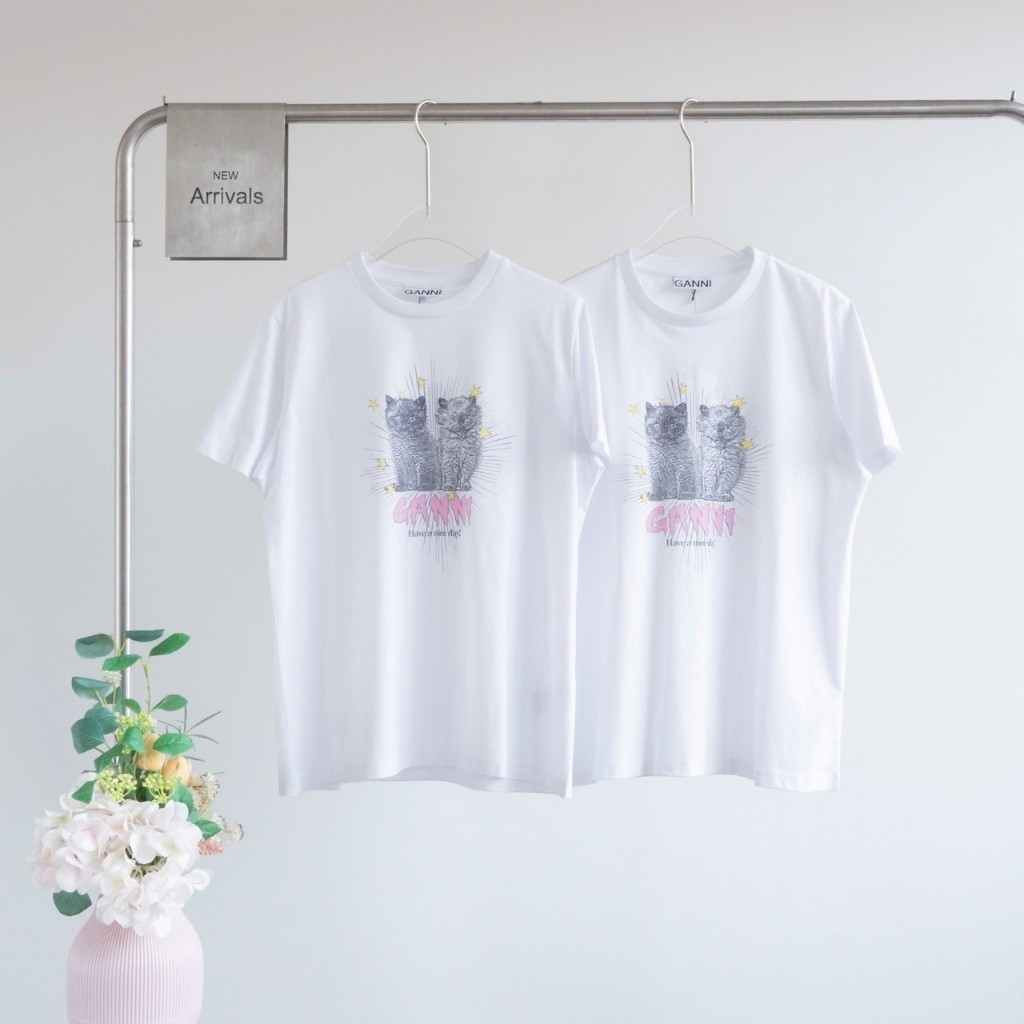 ♞️ พร้อมส่ง ️Ganni W Basic Jersey Kittens Relaxed T-Shirt (White) แท้% RDH RCX