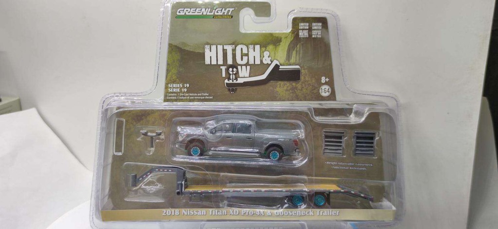 Green Light 1: 64 2018 Nissan titan XD PRO 4X & Gooseneck Trailer เวอร์ชั่นสีเขียว