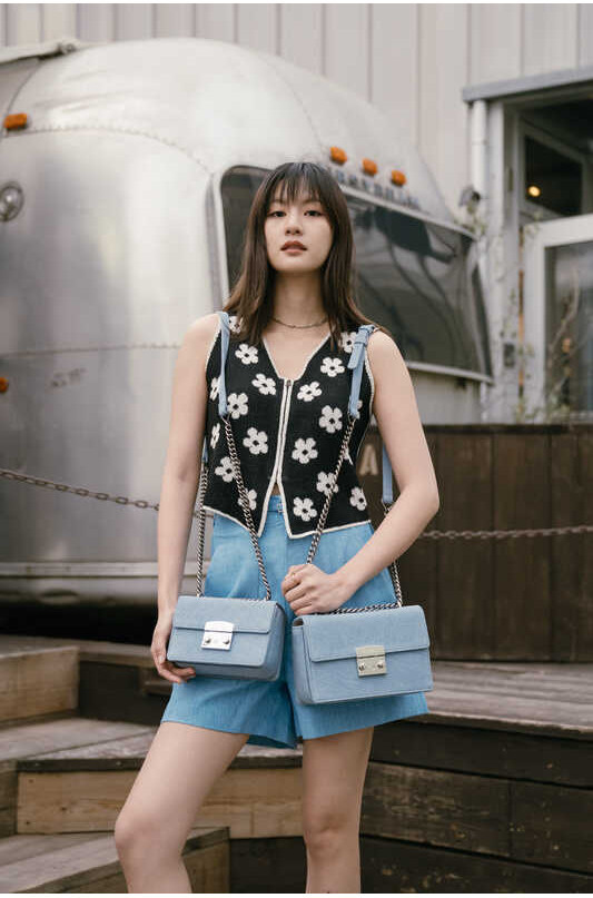 Labella :รุ่น Luna ไซต์ใหญ่ กระเป๋าสะพายสายโซ่ ไซต์ M (8 สี)