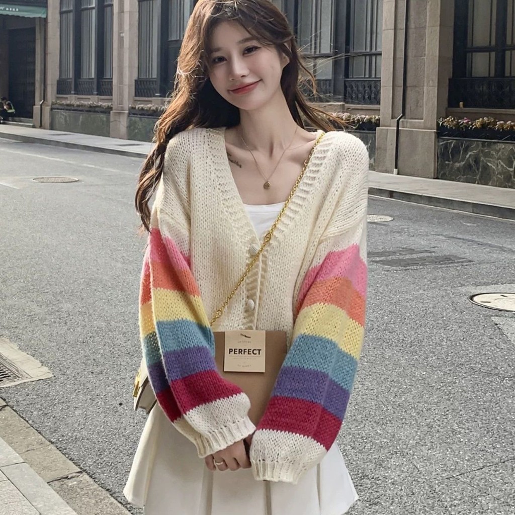 เสื้อคาร์ดิแกนถักป้องกันแสงสีการออกแบบหลวมขนาดเล็กหวานหลวมแจ็คเก็ตสั้น
