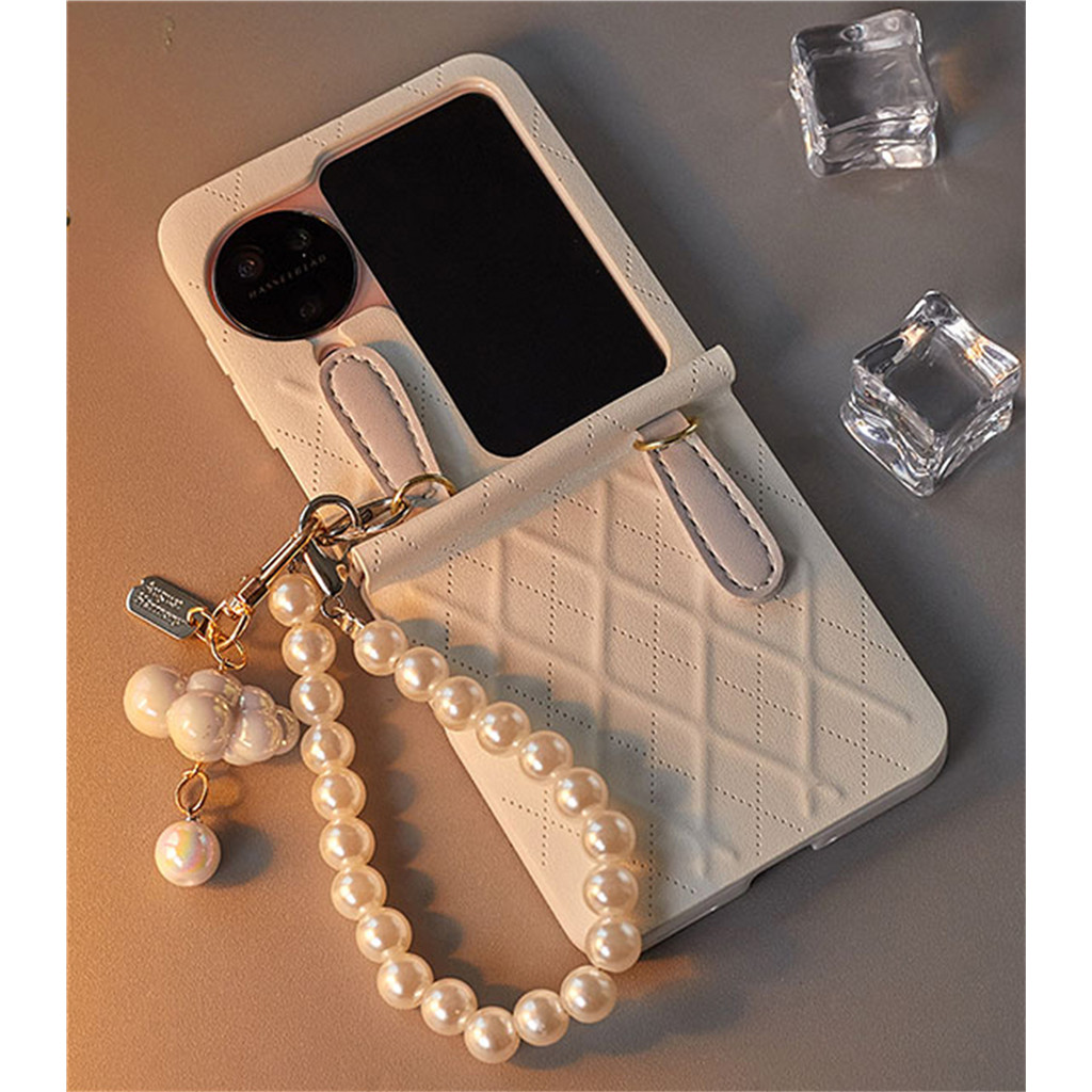 เกาหลีน่ารักกรณีสีขาวพร้อม Cloud Pearl สร้อยข้อมือ Chian สําหรับ OPPO Find N2 Flip Find N3 Flip N2 Flip N3 Flip กันกระแทกปกหลัง
