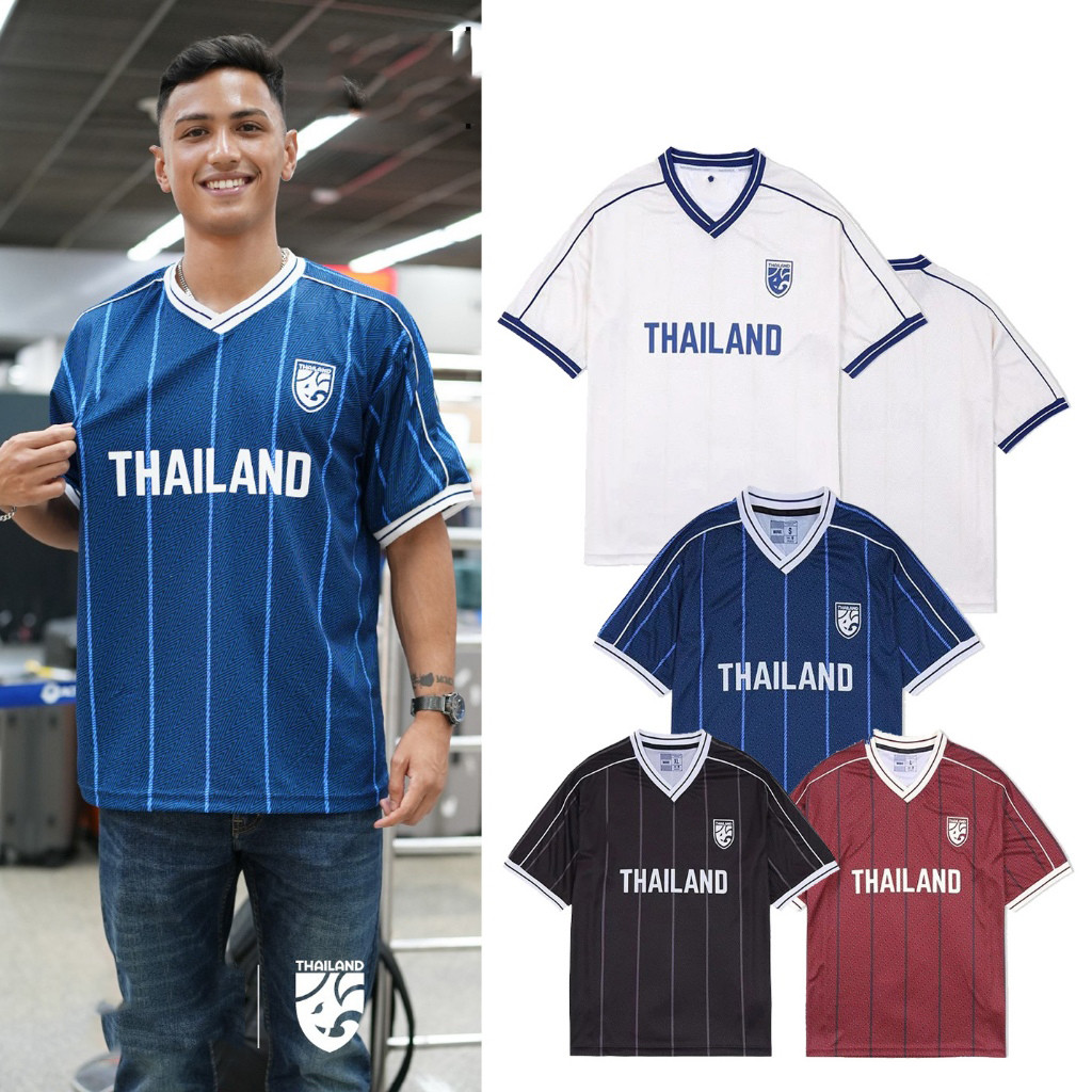 เสื้อโอเวอร์ไซส์ คอวี WARRIX Oversize 2024/25 เสื้อทีมชาติไทย THAILAND JERSEY 243FBATH10 ราคา ถูกที่สุด ดีลบีเคเค รูปภาพหลัก