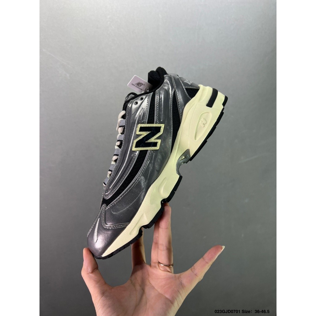 New Balance NB 1000 Y2K M1000SL Millennial รองเท้าวิ่งสีดําสีเงินระบายอากาศวินเทจ