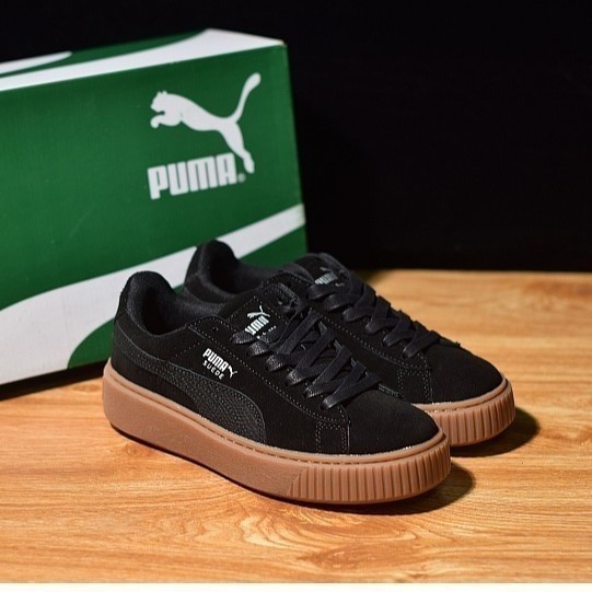 รองเท้าผ้าใบผู้หญิง Puma Suede Platform Core ของแท้ 100%