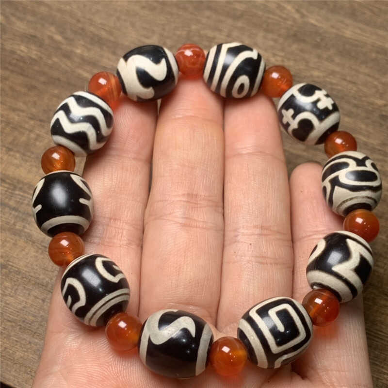 ทิเบต Old Agate Dragon Scale Polytherm Skyball Hand String Agate High Oil Old Agate สร้อยข้อมือ Poly