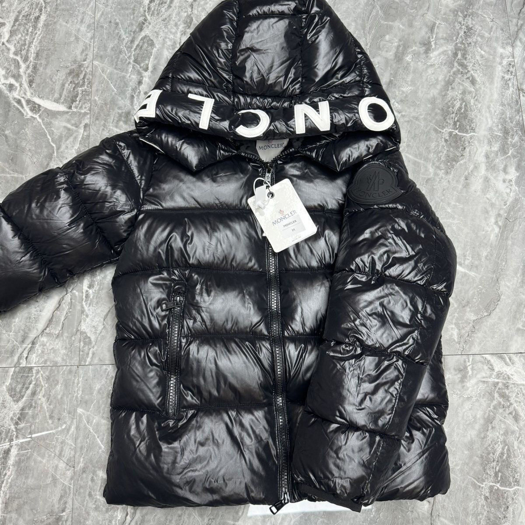 Moncler Mengjia Maya ผู้ชายและผู้หญิงคลาสสิกคู่หนา Hooded สั้นเสื้อแจ็คเก็ตอุ่นกับเป็ดเดียวกันลง