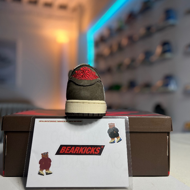 mno ♞Bearkicks - พร้อมส่งลิขสิทธิ์แท้ Air Jordan 1 Low Travis Scott OG Dark Mocha