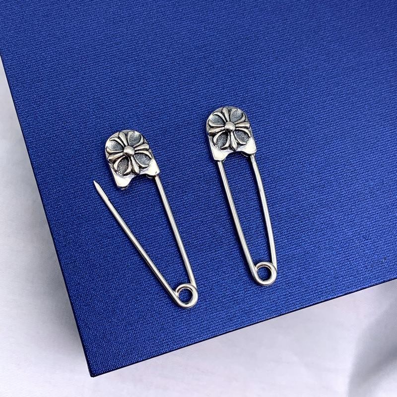 Chrome Hearts Cross 925 Sterling Silver Pin เข็มกลัด Blazer Collar Pin ปุ่มต่างหูต่างหูสําหรับผู้ชายและผู้หญิง