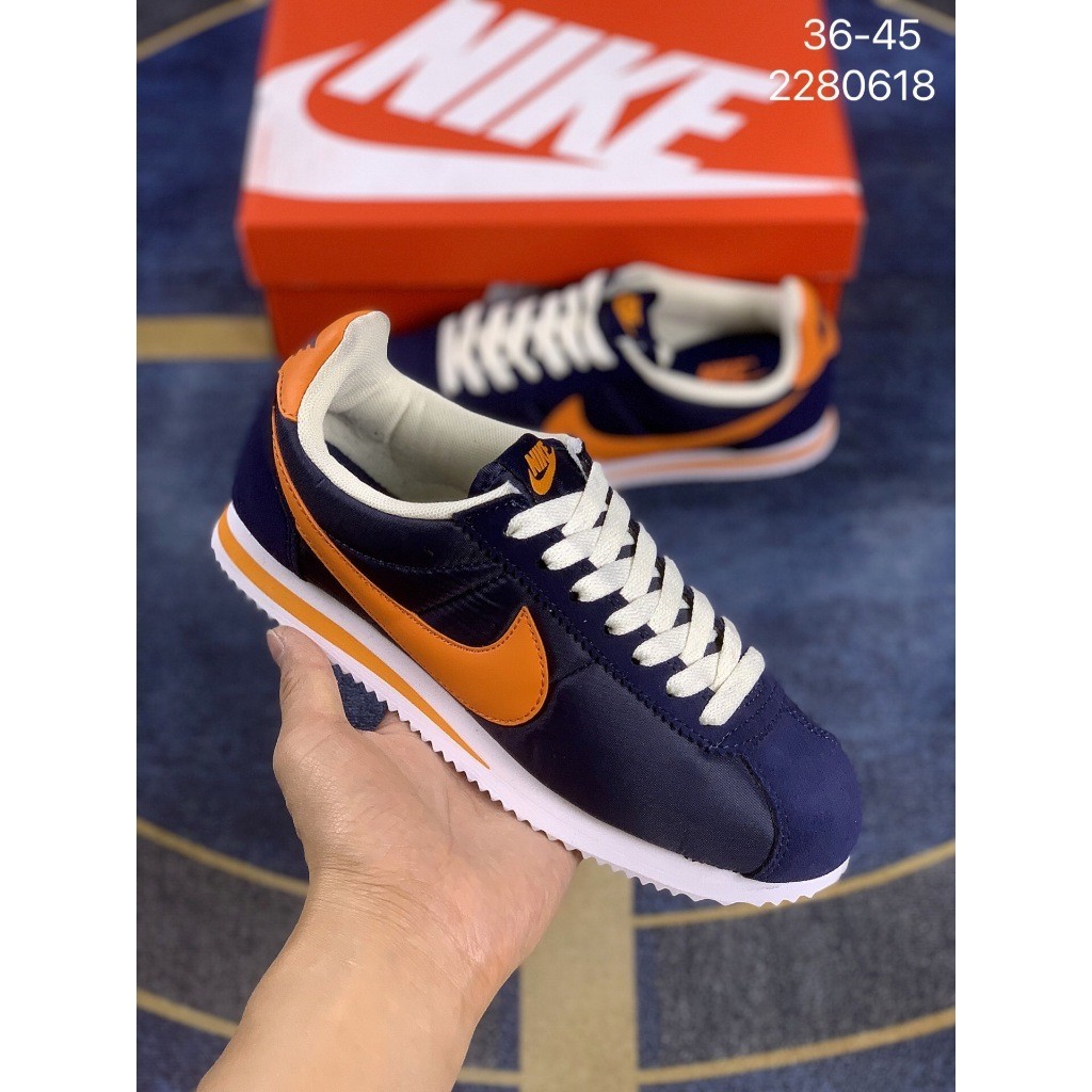 ฟิกเกอร์ Nike Classic Cortez Leather Forrest Gump Retro Sports Shoes Men Women Shoes Running Shoes