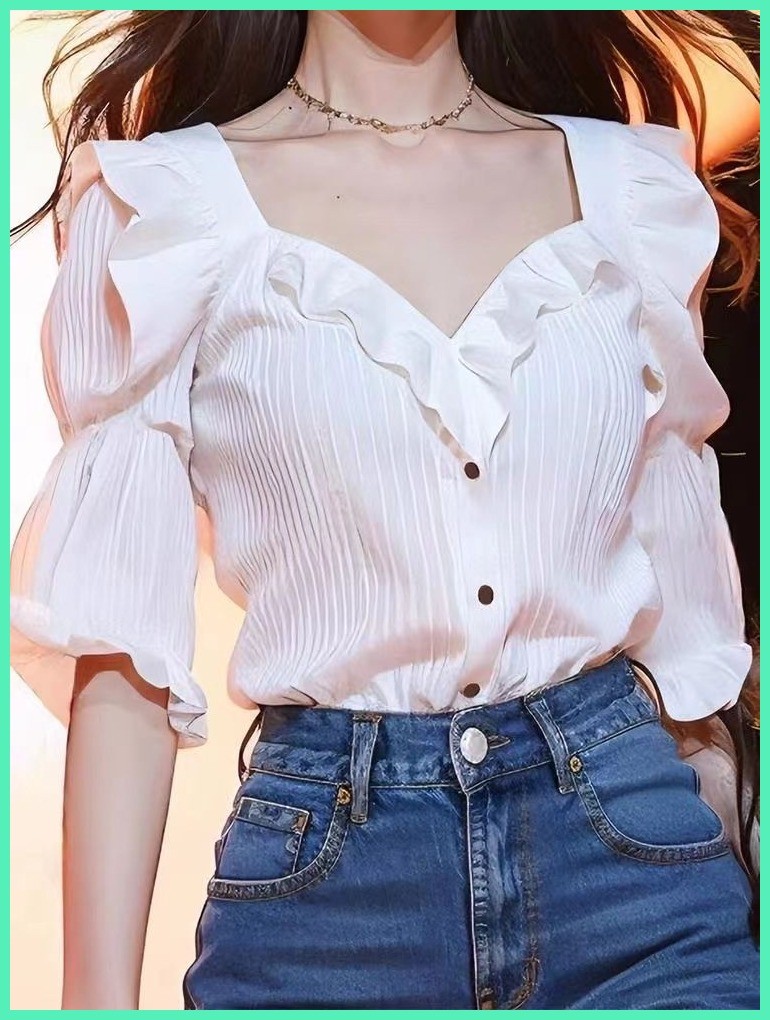 เสื้อสตรีสไตล์ฝรั่งเศส2025สีขาวลายลูกไม้ คอวี แขนฟูกระดูก แขนยาว ยาวกลาง เนื้อผ้าบางเบา โพลีเอสเตอร์