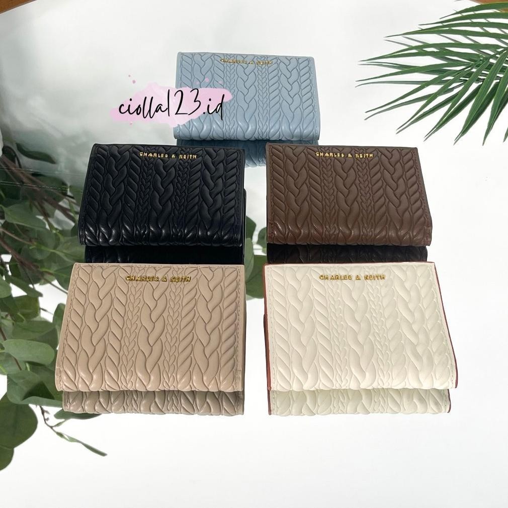 Ck APOLLINE Womens Folding Wallet - Embossed MOTIF CK038