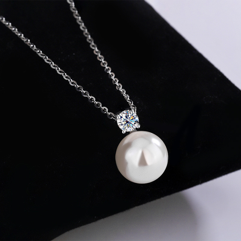จริง Moissanite 0.5ct หรูหรารอบตัดสีขาว D ไข่มุก Collarbone สร้อยคอ S925 เงินสเตอร์ลิงการรับรอง GRA