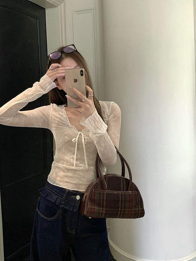 Shanmieleng หวานเผ็ด Pure Desire สไตล์ V คอ Bowknot Laced-Up เสื้อยืดหญิงเส้นด้ายสุทธิเย็บออกแบบเซ็กซี่