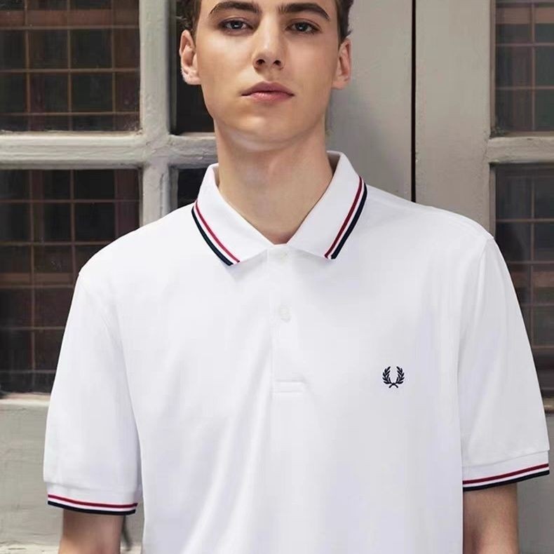 Fred PERRY เสื้อโปโลแขนสั้นธุรกิจผ้าฝ้าย 100% ปักเสื้อยืดผู้ชายฤดูร้อน