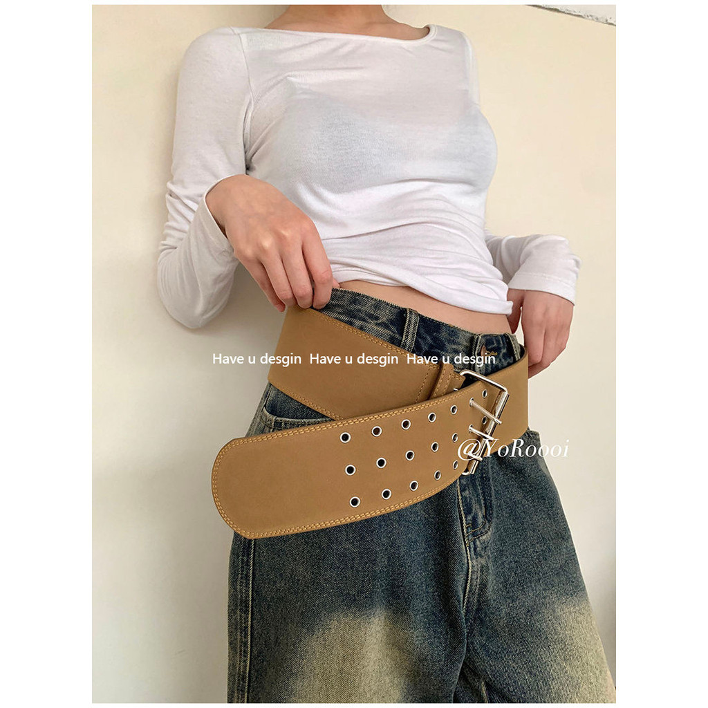 มี u desgin Retro All-Match Punk Three-Breasted Yellow Suede Girdle ตกแต่งสามารถจับคู่กับเข็มขัดถนนที่พูดเกินจริง