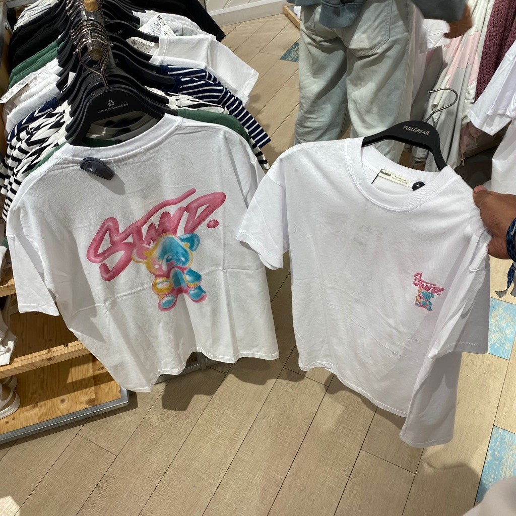 สั่งซื้อเสื้อยืดโลโก้ Stwd Pull&Bear (ผู้หญิง)