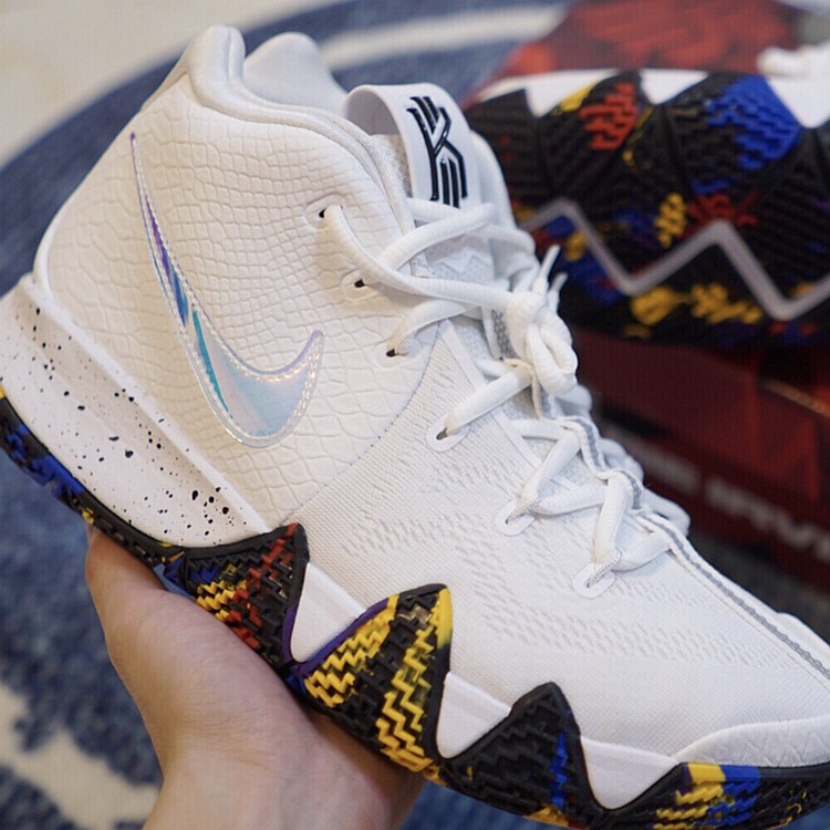 ♞,♘,♙Nike(ไนกี้) Kyrie 4 Irving รุ่นที่ 4 NCAA Halloween Drew Black Gold ปีลิงดำและสีขาว 943807-012