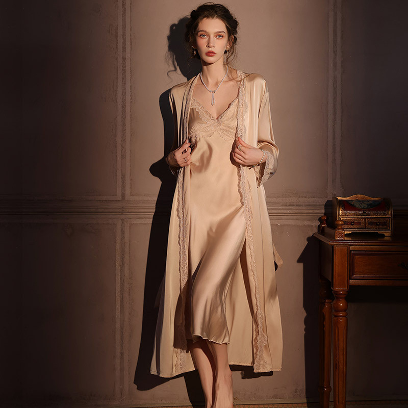 ชุดเสื้อคลุมเซ็กซี่สำหรับผู้หญิง ชุดนอนสองชิ้นจากผ้าไหมน้ำแข็งและลูกไม้ ใส่เป็นชุดลำลองได้