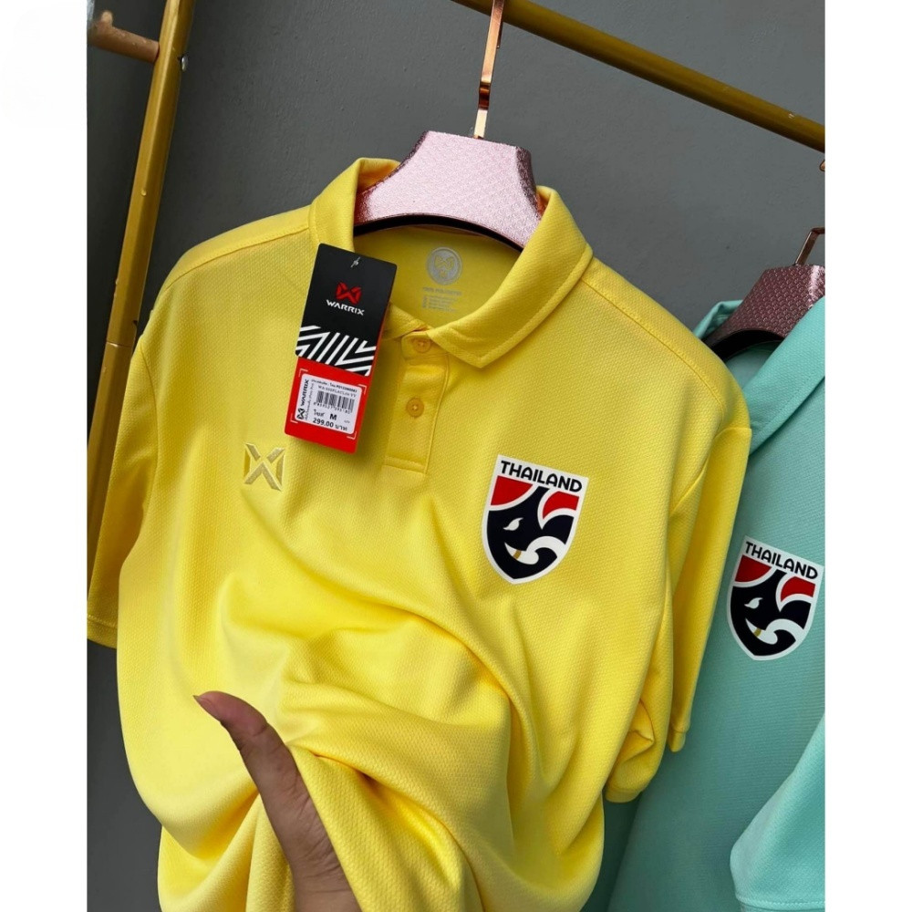 เสื้อโปโลผู้ชายธุรกิจลําลองแขนสั้นสีทึบบางและแฟชั่นซับเหงื่อและแห้งเร็วในฤดูร้อนโปโลแขนสั้นหลวมและสบายสําหรับใช้ประจําวัน