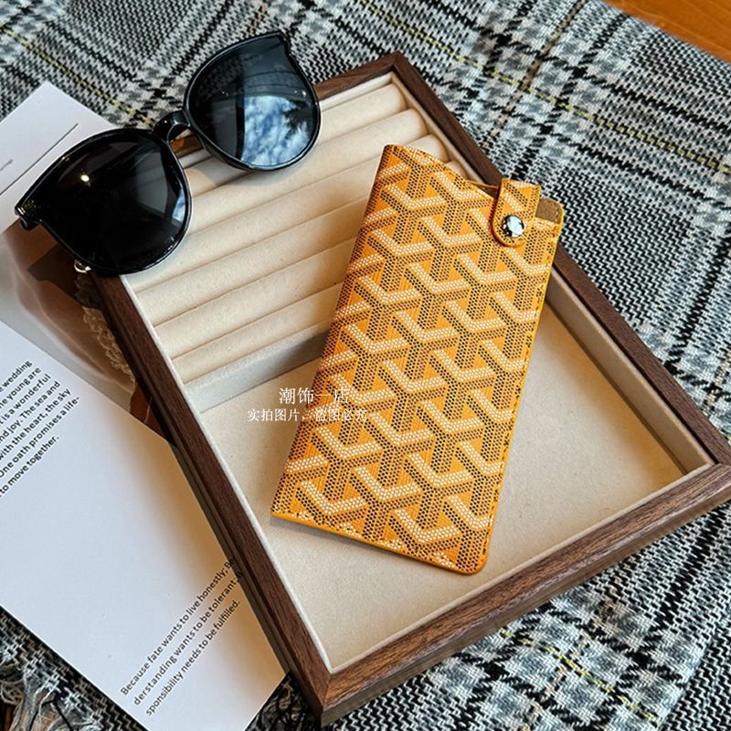 Goyard กระเป๋าแว่นตาป้องกันแรงกดสไตล์ Y สําหรับผู้ชายและผู้หญิง, กระเป๋าเก็บแว่นตาแบบพกพา, กล่องแว่นตาสายตาสั้น, สากล