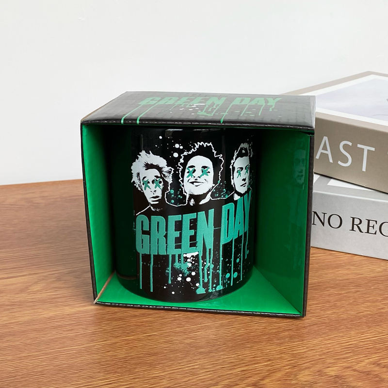 Green Day Punk Band American Green Day แก้วเซรามิคสีดําถ้วยน้ําถ้วยกาแฟ