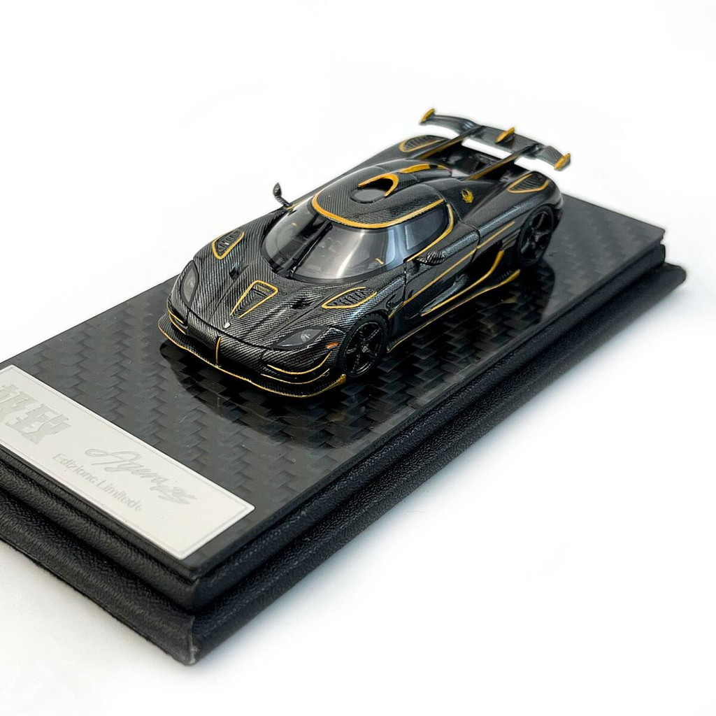 . 1:64 Koenigsegg Agera RS Golden Phoenix Resin Limited Edition รถรุ่น