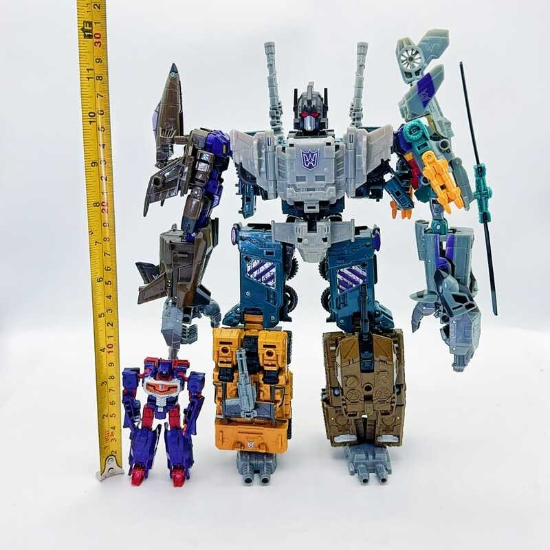 ➧ เปลี่ยนรูปของเล่นหุ่นยนต์ HZX Bruticus IDW Seastar H904 Box Set Act