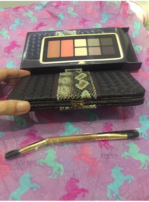 Tarte Amazona Escapes volume2 แถมแปรง เซ็ตคลัช อายชาโดว์ บลัช คอนทัวร์ แท้จาก Trate USA. พร้อมส่ง ช