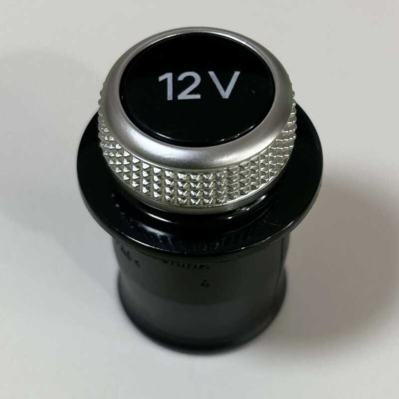 ปลั๊กไฟแช็คชุบโครเมียม ฝาครอบตกแต่งรถยนต์ สำหรับ Audi A3 A4 A5 Q2 Q7 R8 8W0 919 311 12V