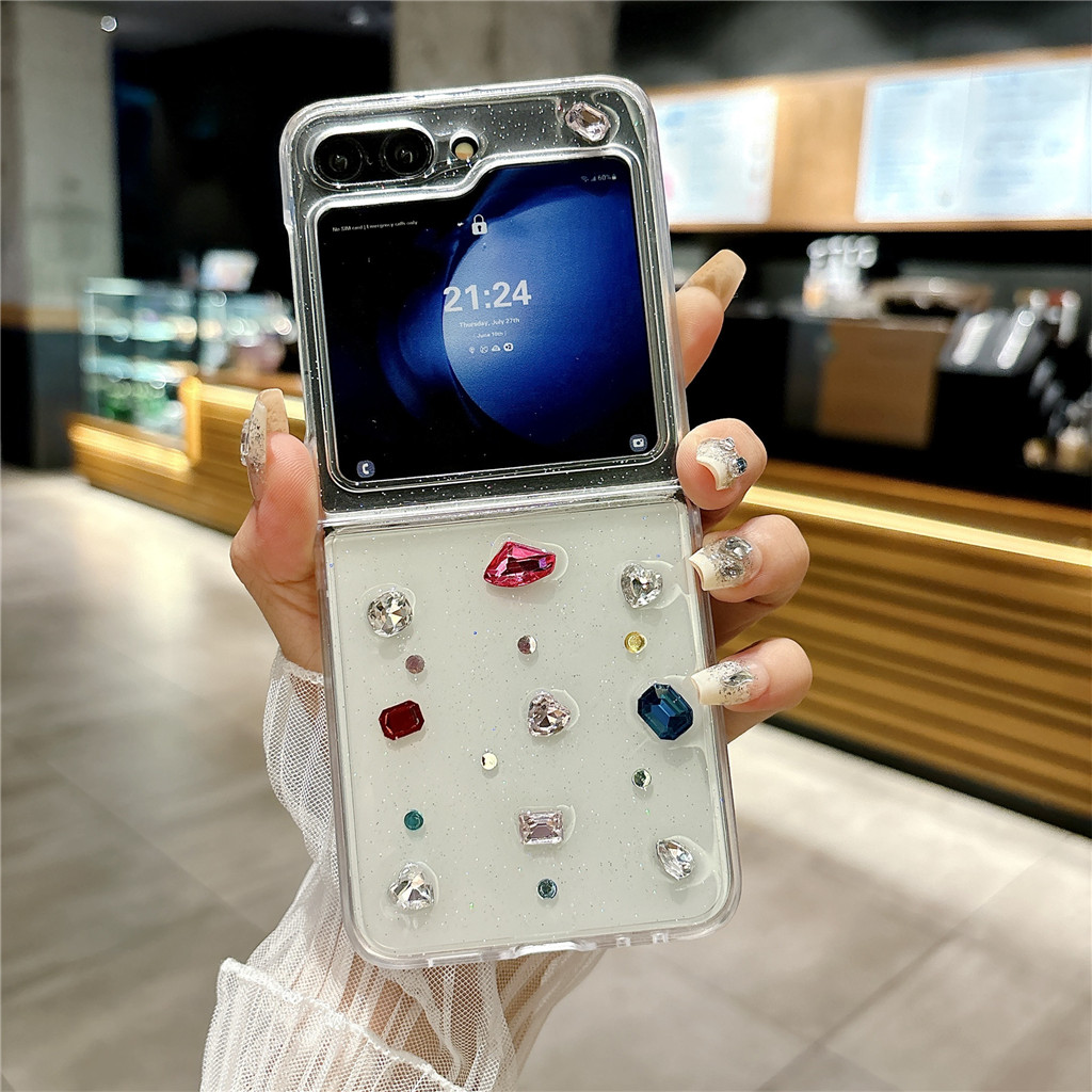 เกาหลีสดเต็มหน้าจอเพชรกรณีกับโบว์สร้อยข้อมือโซ่สําหรับ Samsung Galaxy ZFlip 3 ZFlip 4 ZFlip 5 ZFlip 6 ปกหลัง