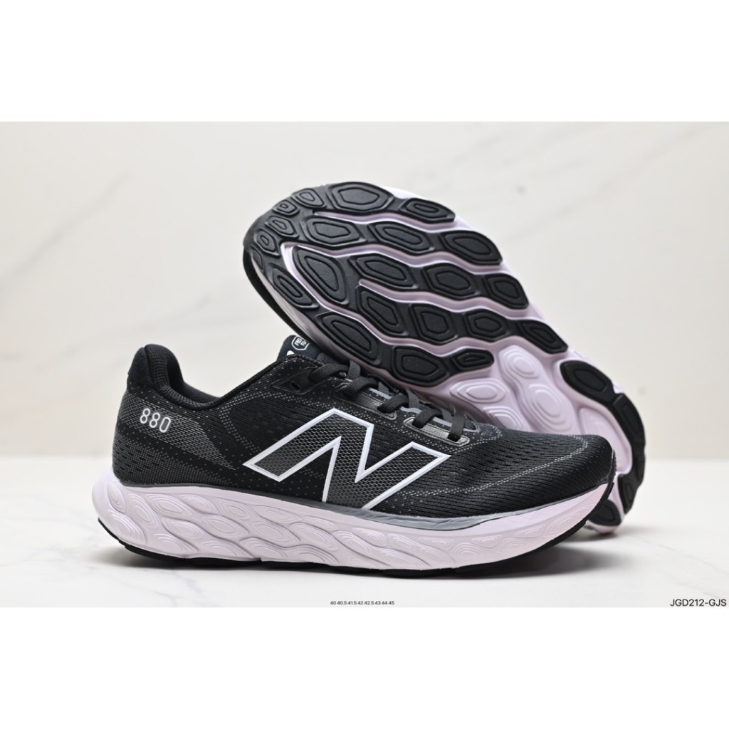 New Balance NB 880 FRESH FOAM รองเท้าวิ่งจ๊อกกิ้งสีดําดีไซเนอร์อินเทรนด์ M880L14