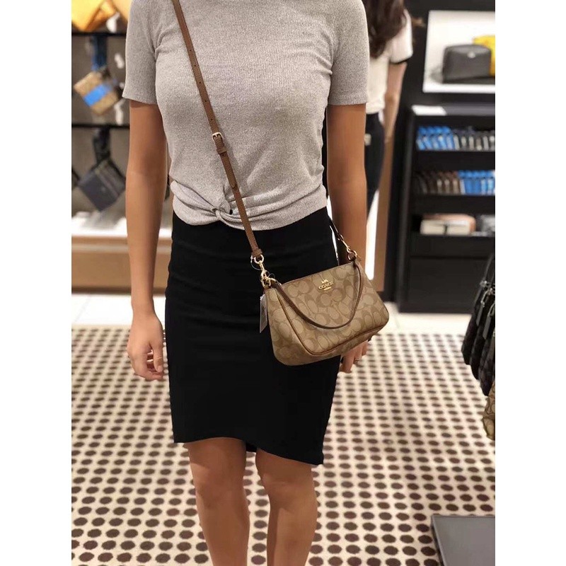 ♞,♘,♙กระเป๋า Coach แท้ underarm bag F36674 crossbody bag vds