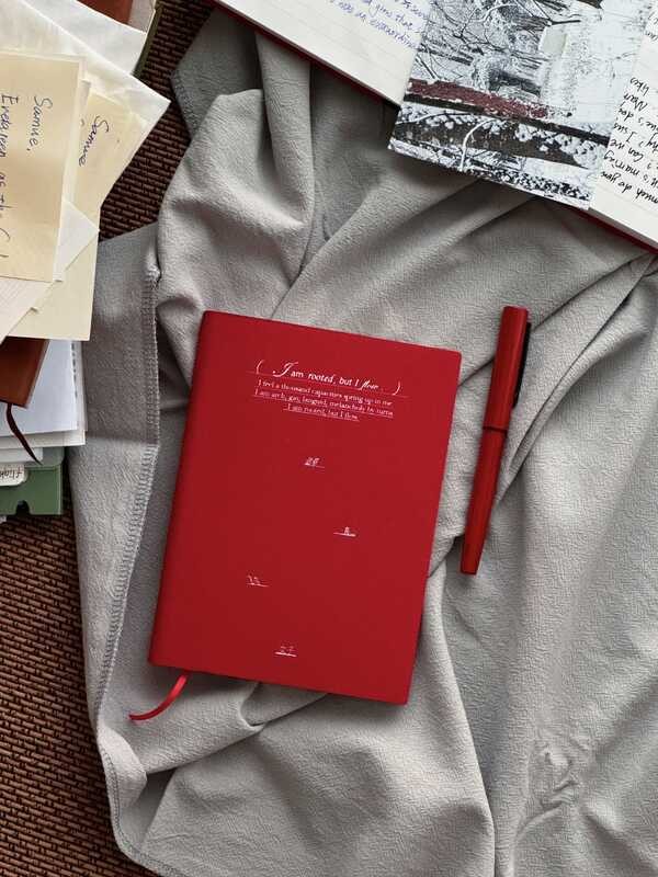 ผู้หญิง Alpine-Zhenghong Handbook Soft Surface Notebook Diary B6 Red Notebook Sugi Yu samue