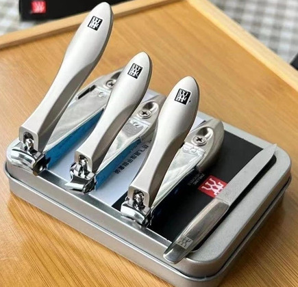 ชุดกรรไกรตัดเล็บแกะสลัก Zwilling กรรไกรตัดเล็บมือและเท้าระดับไฮเอนด์ กรรไกรตัดเล็บมัลติฟังก์ชั่น