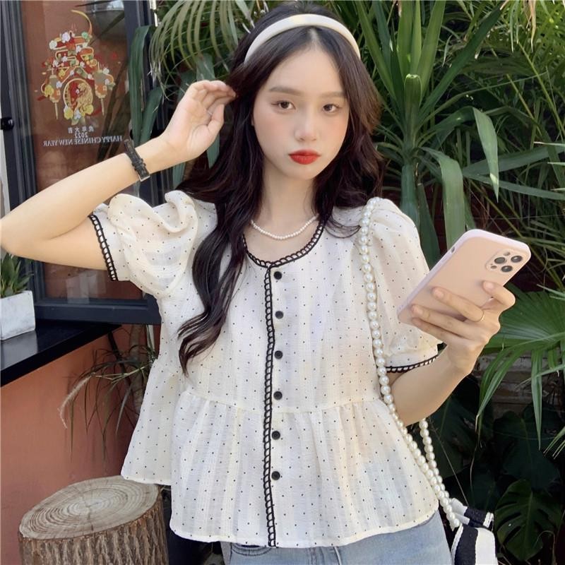 Sweet Age-Reduction Polka Dot เสื้อเชิ้ตแขนสั้นผู้หญิงการออกแบบฤดูร้อนเสื้อสั้นหลวมเสื้อเด็ก