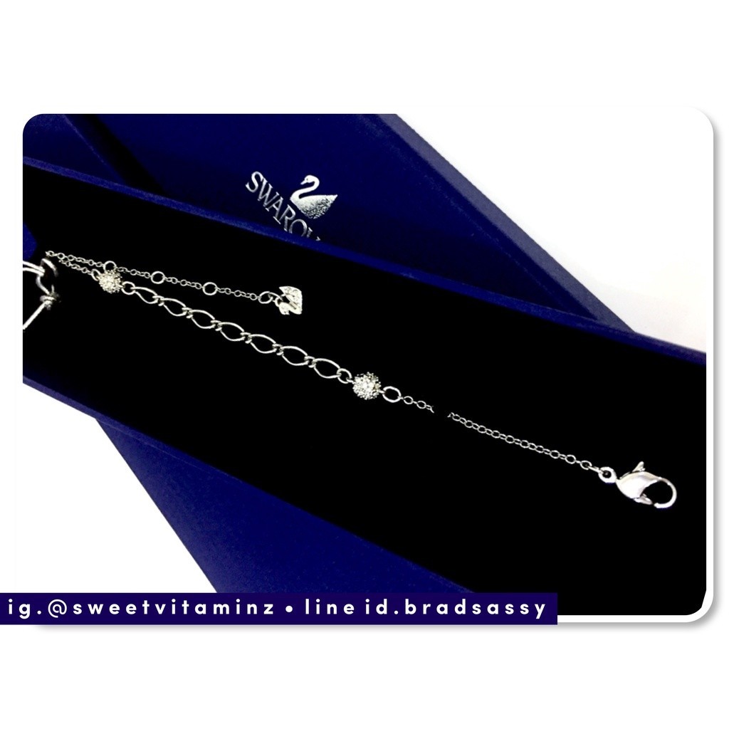 ♞,♘Swarovski Blacelet: สร้อยข้อมือ สวยมาก น่ารักสุดๆ สินค้าใหม่ ของแท้ จาก Swarovski คะ
