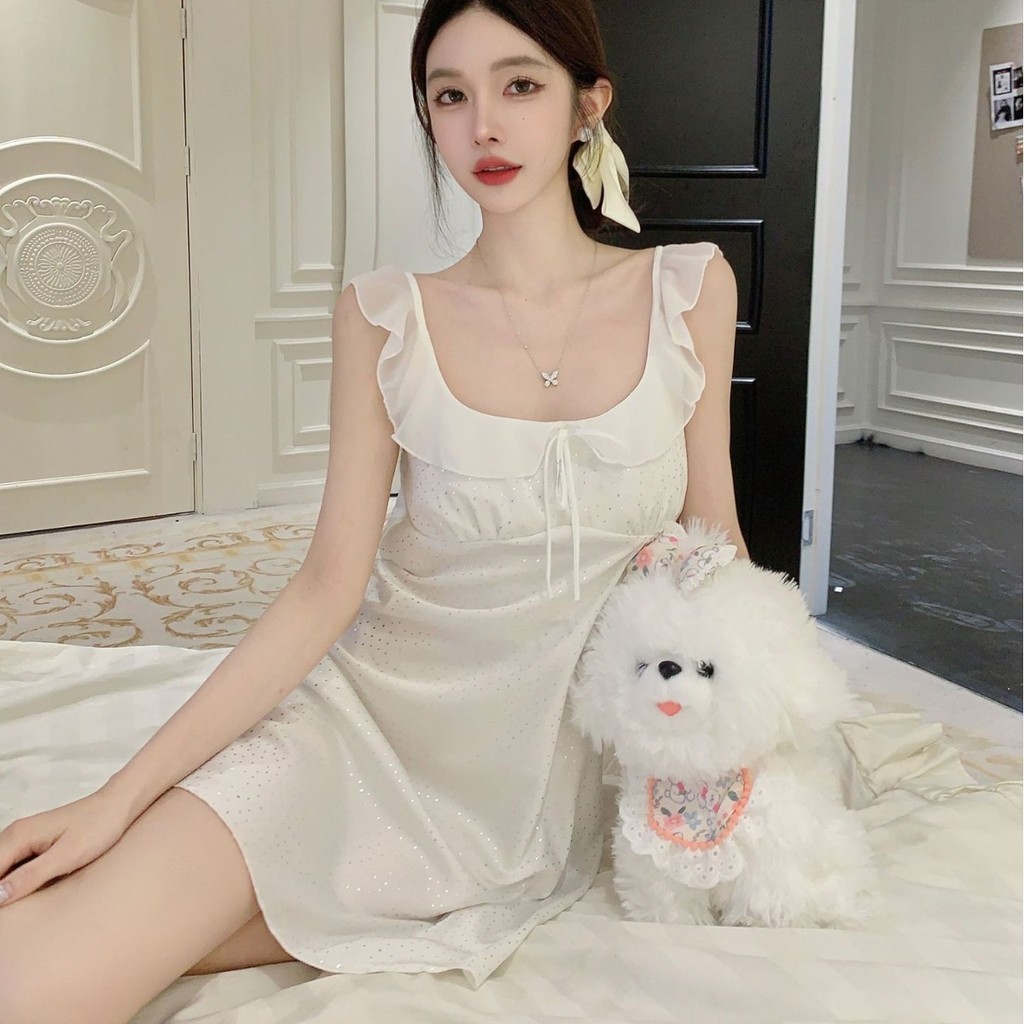 ผู้หญิงผ้าไหมน้ําแข็ง Nightdress สไตล์ฝรั่งเศส Nightgown หวาน Little Fly Cuff พร้อมหน้าอก Pad ชุดนอน