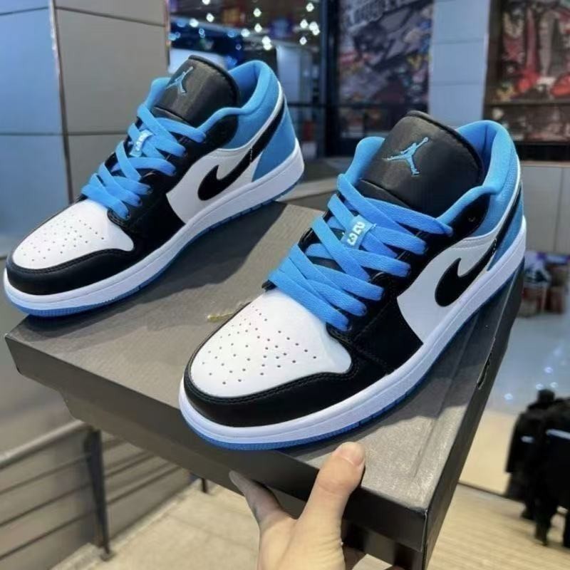 Low-Top Laser Blue Lightning รองเท้าผ้าใบสำหรับทั้งผู้ชายและผู้หญิง สไตล์ยังไงก็ดูเข้ากันได้ทุกโอกาส