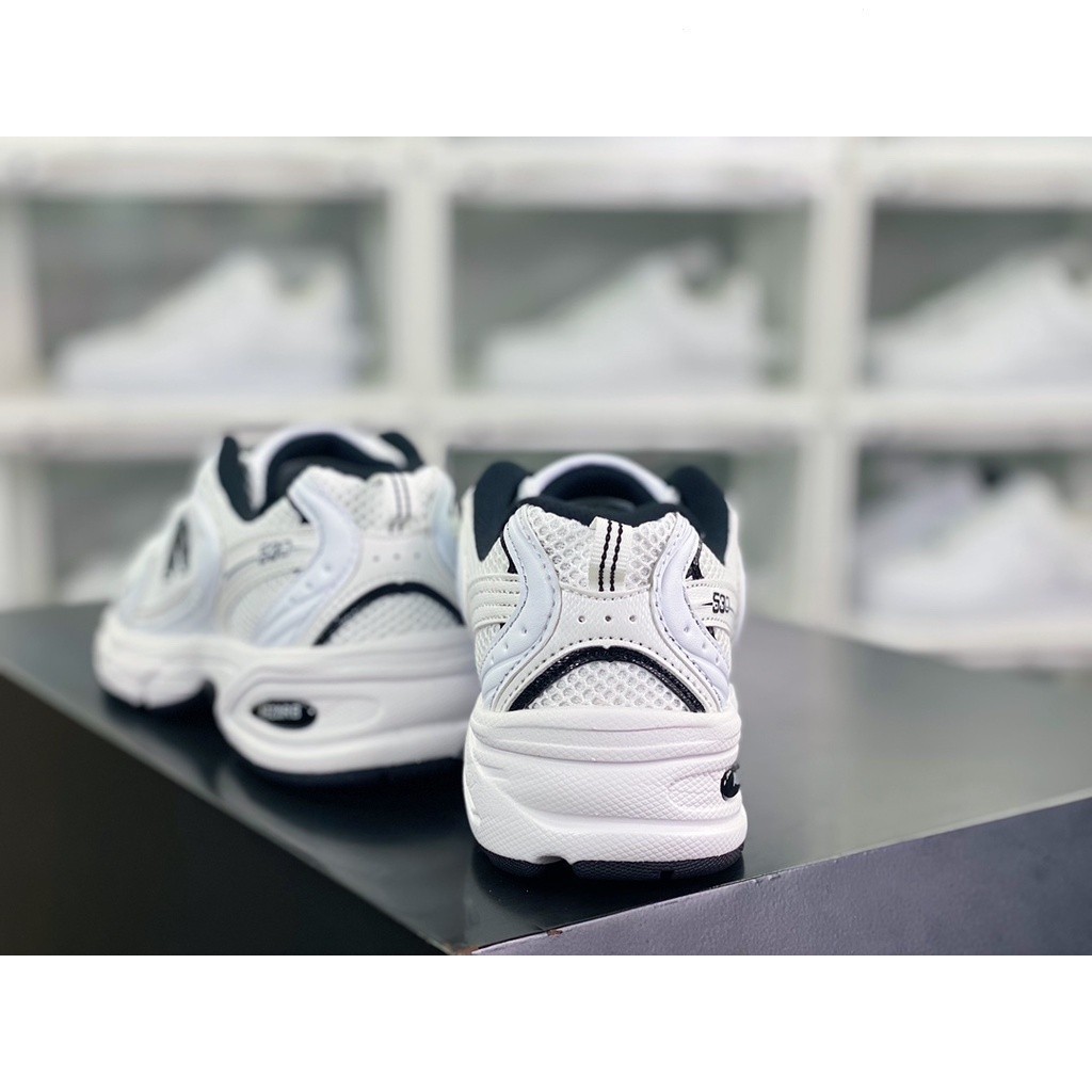 New Balance 530 สีขาวสีดำรายละเอียด Retro Sport วิ่ง Unisex สำหรับผู้ชายผู้หญิงผ้าใบ MR530KOB99 รอง
