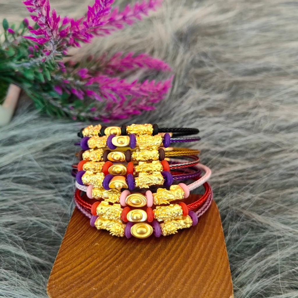 ข้อมือสลิง ปี่เซียะคู่+ก้อนทอง 99.99% น้ำหนักทองรวม 0.55-0.65g ทำพิธี นำเข้าจากฮ่องกง ถูกที่สุด ส่ง